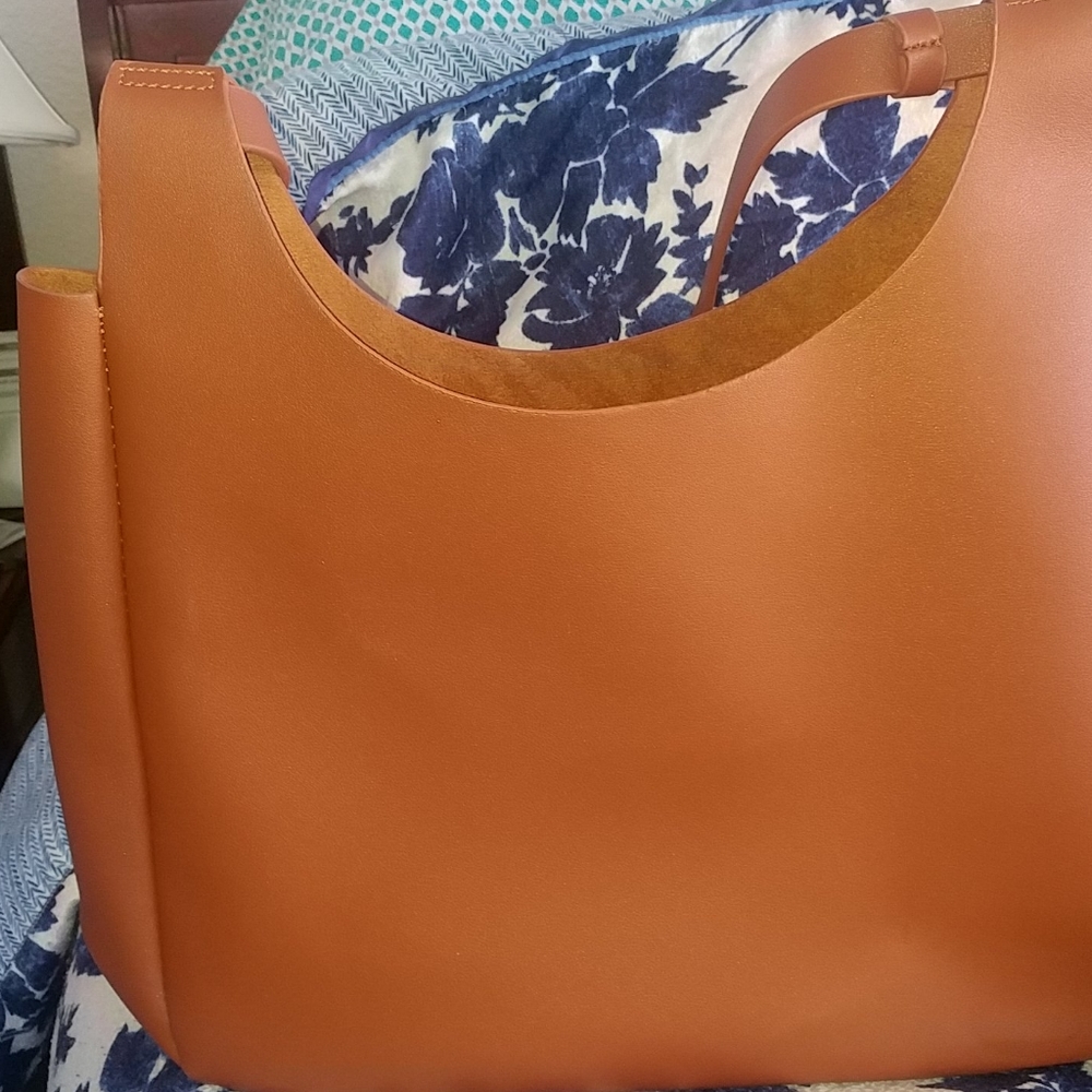 Tan purse...12×16